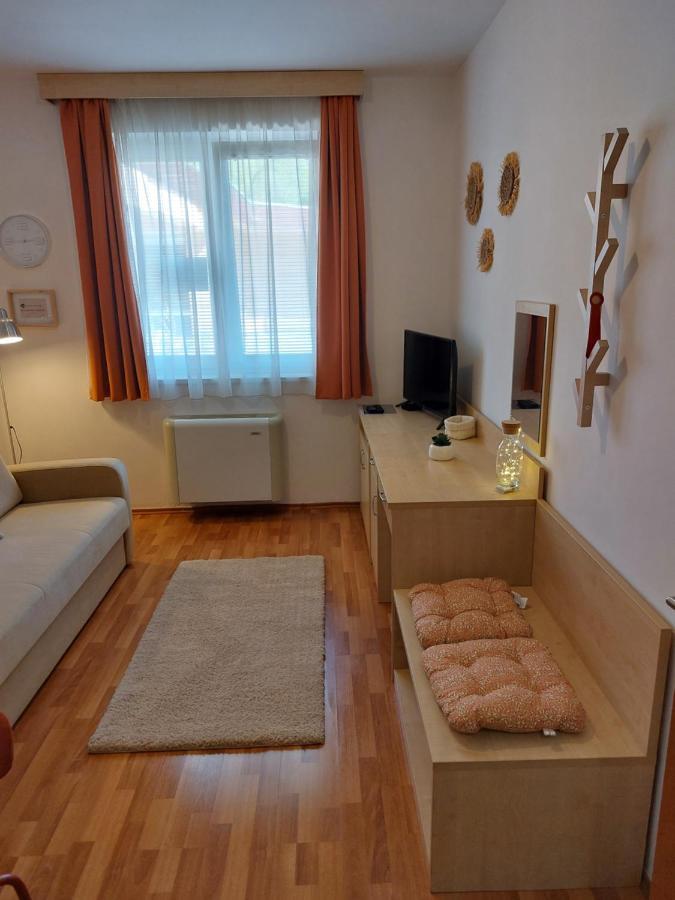 Myrelax Apartment - Hajduszoboszlo Exterior photo
